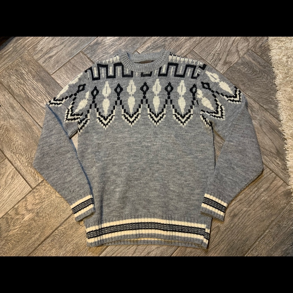 Vintage Mens Campus Sweater